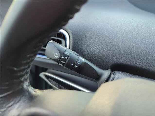 Used 2017 Toyota Prius Three Touring w/ Carpet Mat Package FWD image 16