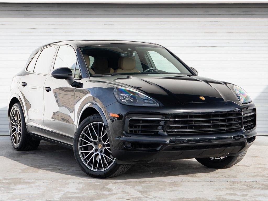 Used 2023 Porsche Cayenne image 10