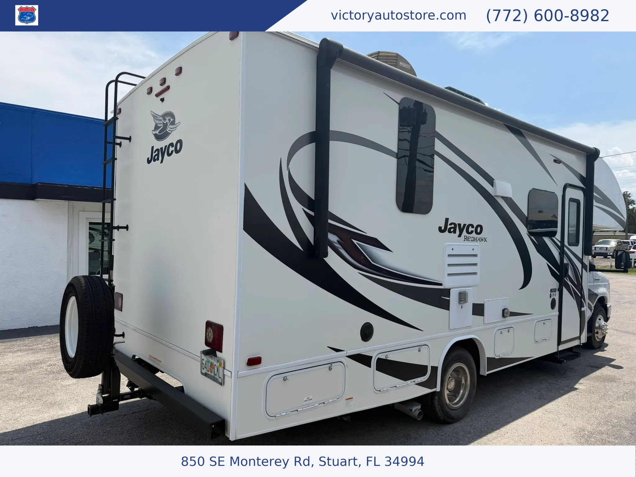 Used 2021 Ford E-450 and Econoline 450 Super Duty w/ Motorhome Prep Package RWD image 3