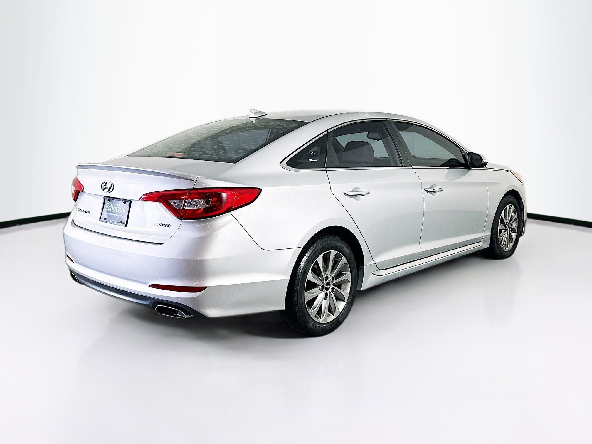 Used 2017 Hyundai Sonata Sport w/ Value Edition Package 02 FWD image 9