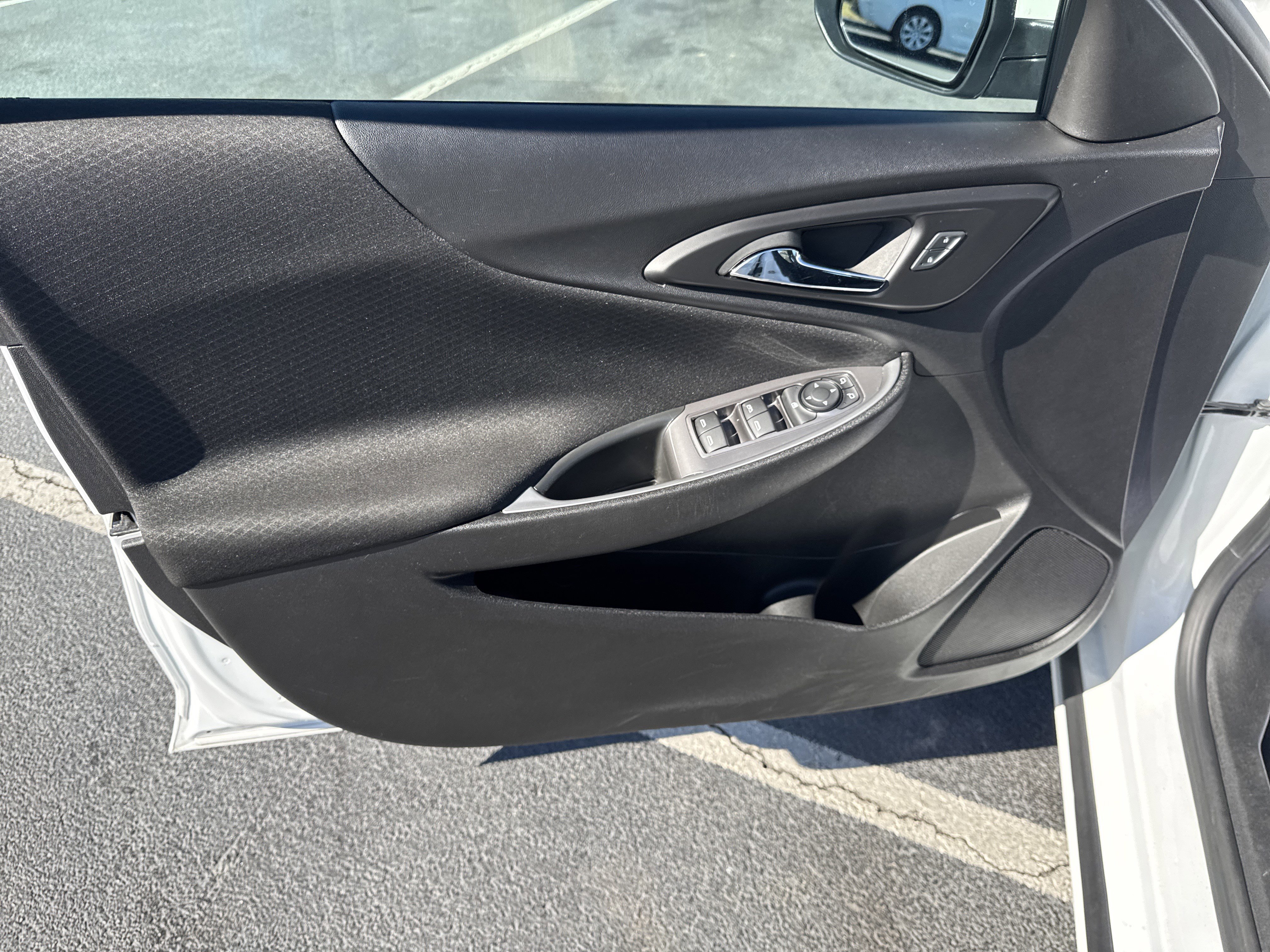 Used 2024 Chevrolet Malibu LT image 22