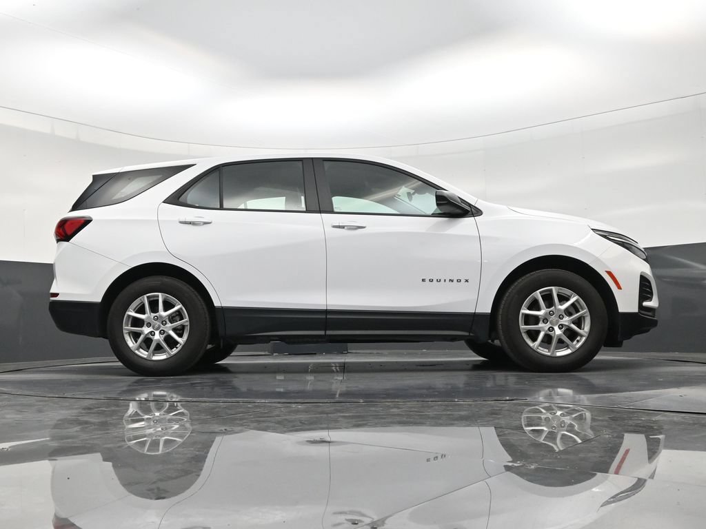 Used 2024 Chevrolet Equinox LS FWD image 25