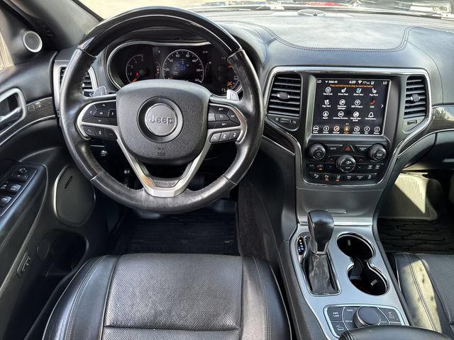 Used 2018 Jeep Grand Cherokee Overland AWD/4WD image 15