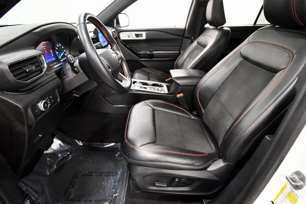 Used 2022 Ford Explorer ST-Line w/ Class IV Trailer Tow Package AWD/4WD image 14