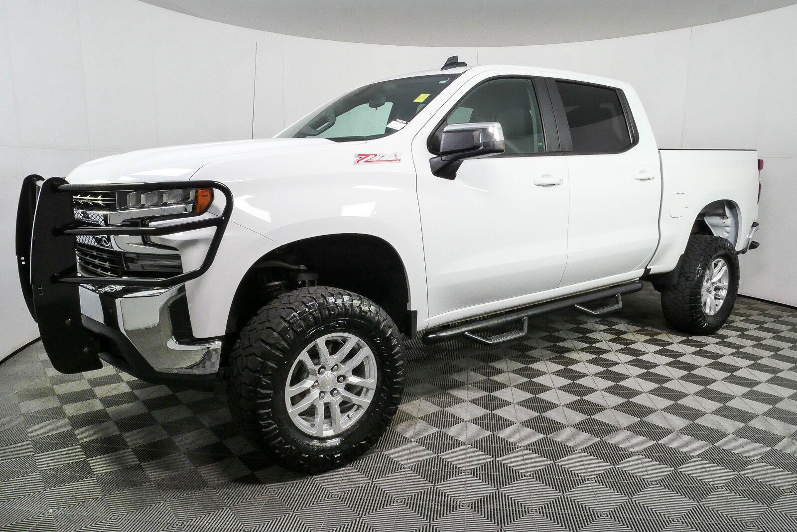 Certified 2021 Chevrolet Silverado 1500 LT w/ Z71 Off-Road Package AWD/4WD image 25