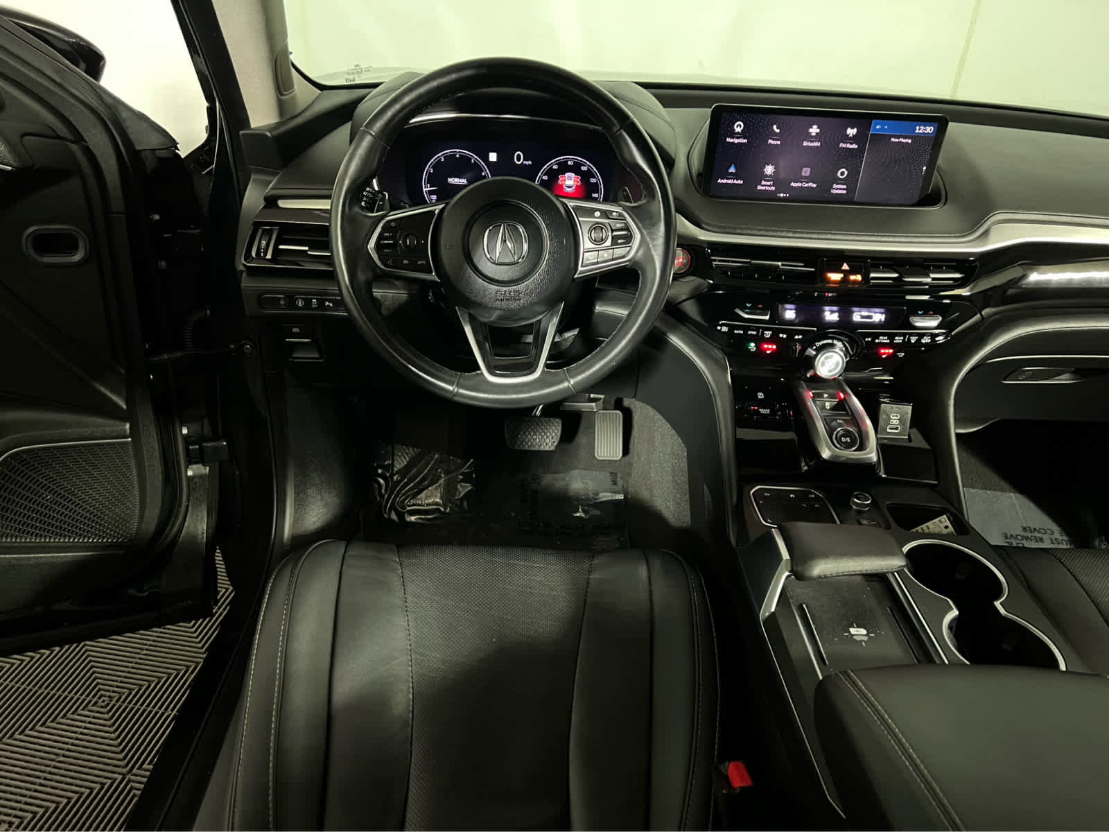 Used 2024 Acura MDX SH-AWD w/ Technology Package image 13