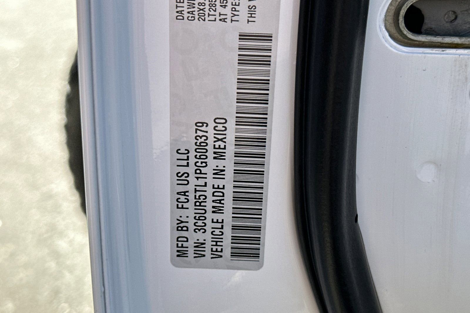 Used 2023 RAM 2500 Limited AWD/4WD image 30