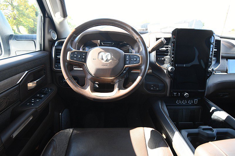 Used 2025 RAM 3500 Longhorn AWD/4WD image 16