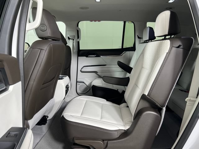 Used 2024 GMC Acadia Denali FWD image 24