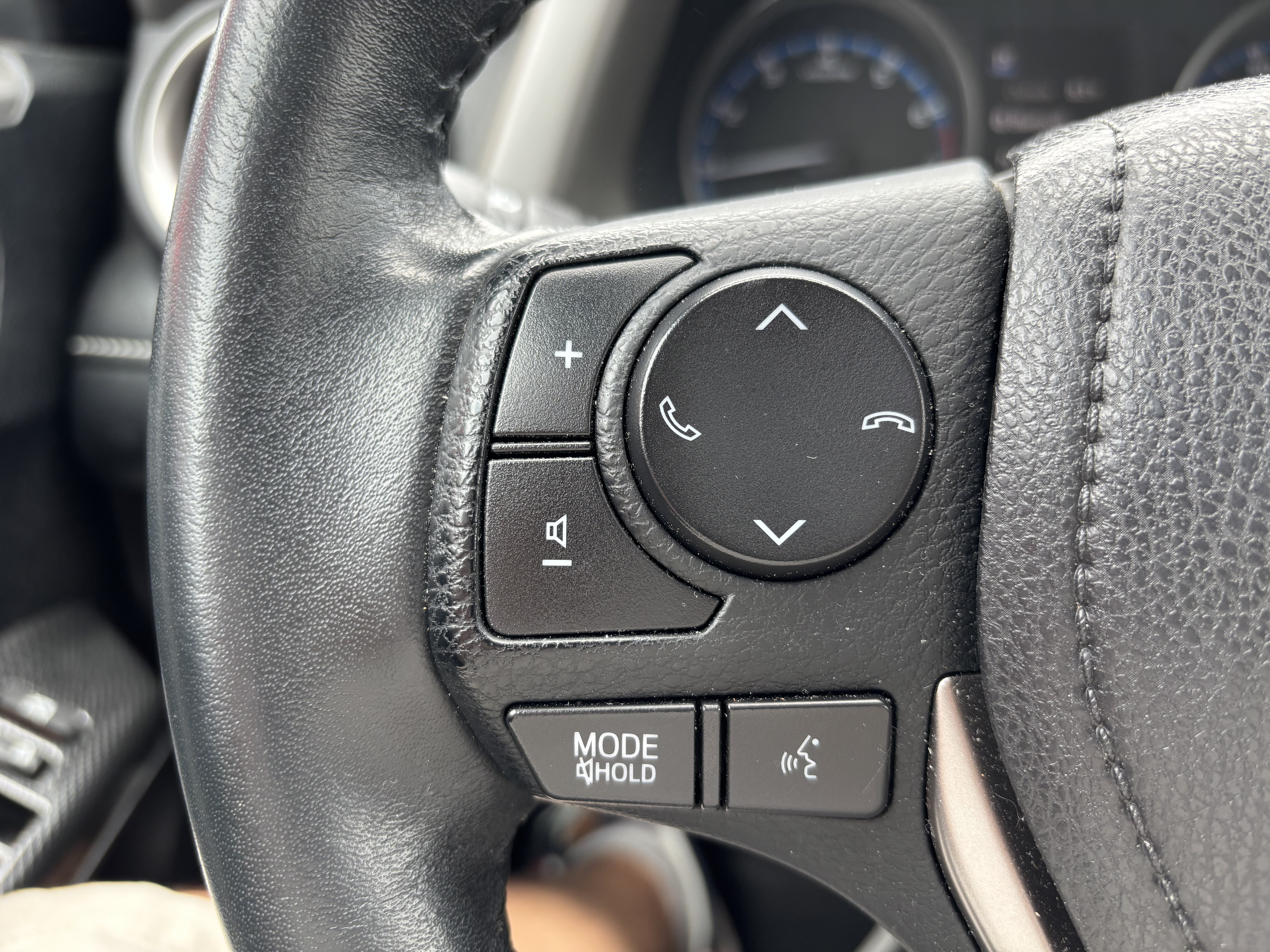 Used 2018 Toyota RAV4 Adventure w/ Plus Extra Value Package AWD/4WD image 19