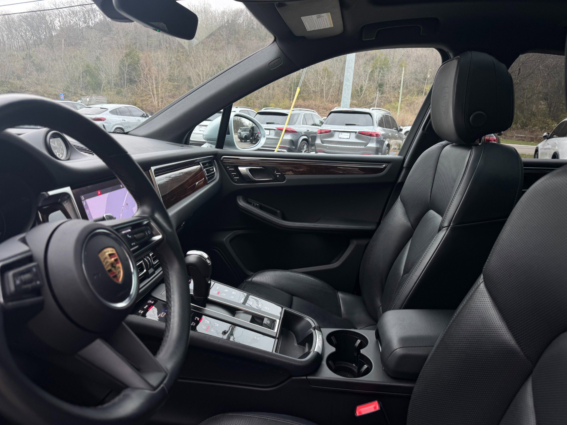 Used 2024 Porsche Macan image 20