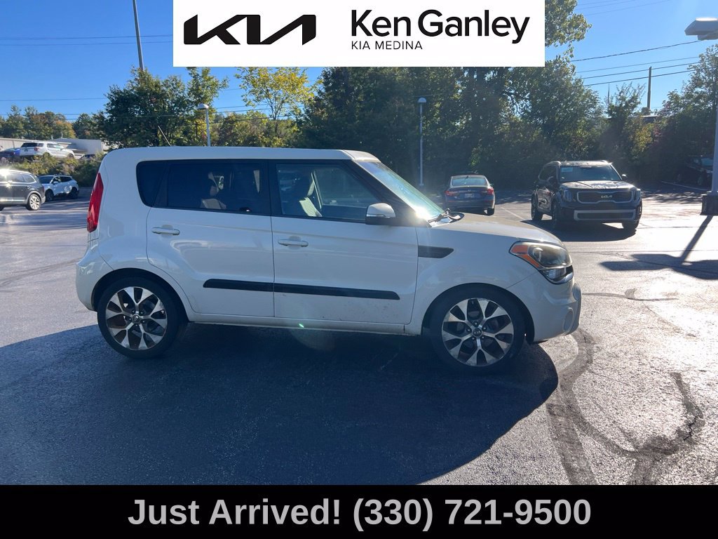 Used 2012 Kia Soul ! FWD image 4