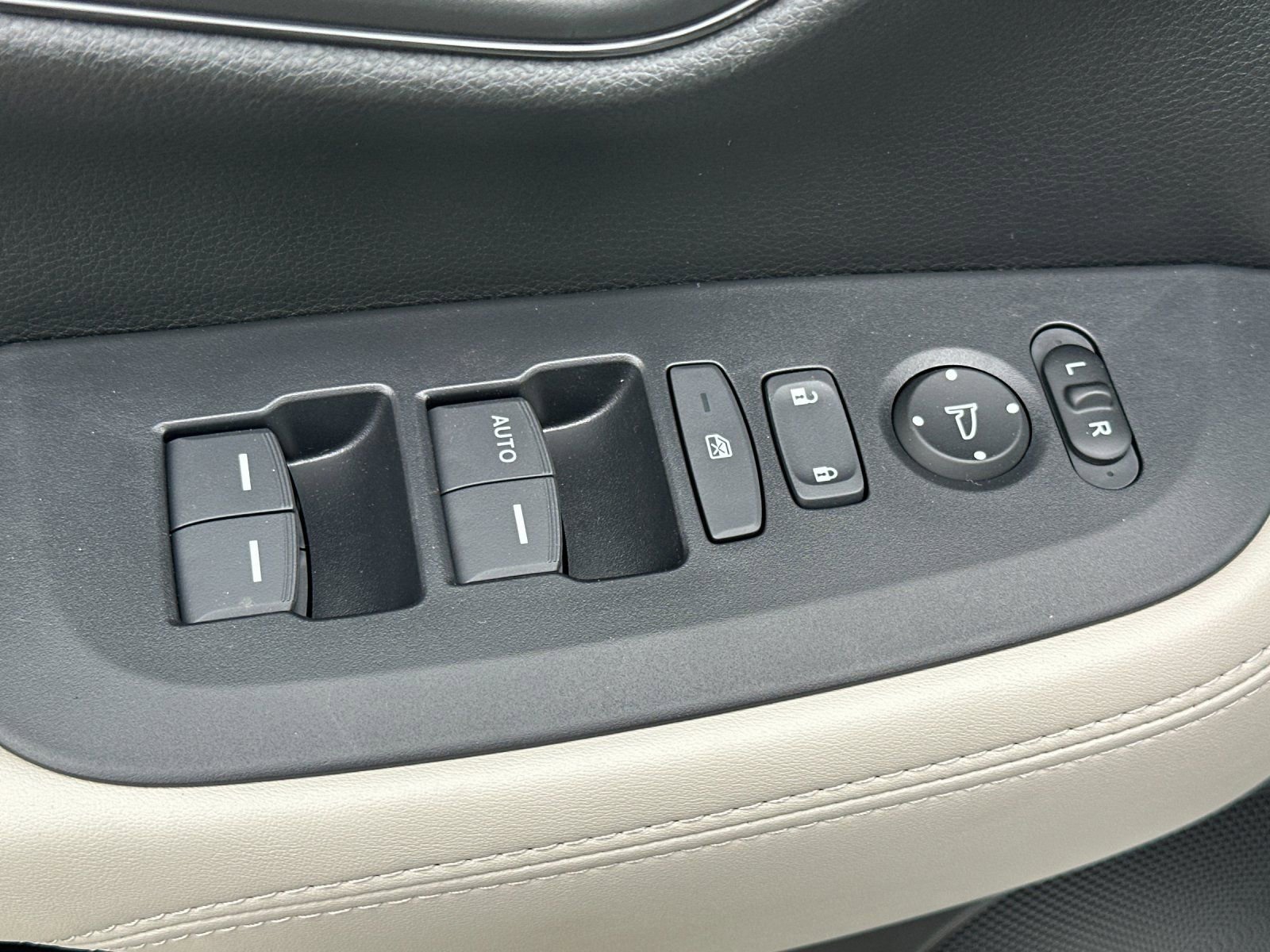 New 2026 Honda HR-V LX image 12