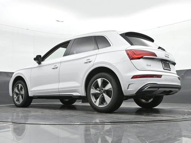 Used 2025 Audi Q5 2.0T Premium Plus w/ Premium Plus Package AWD/4WD image 36
