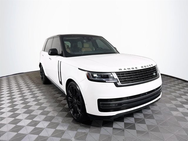 Used 2025 Land Rover Range Rover SE