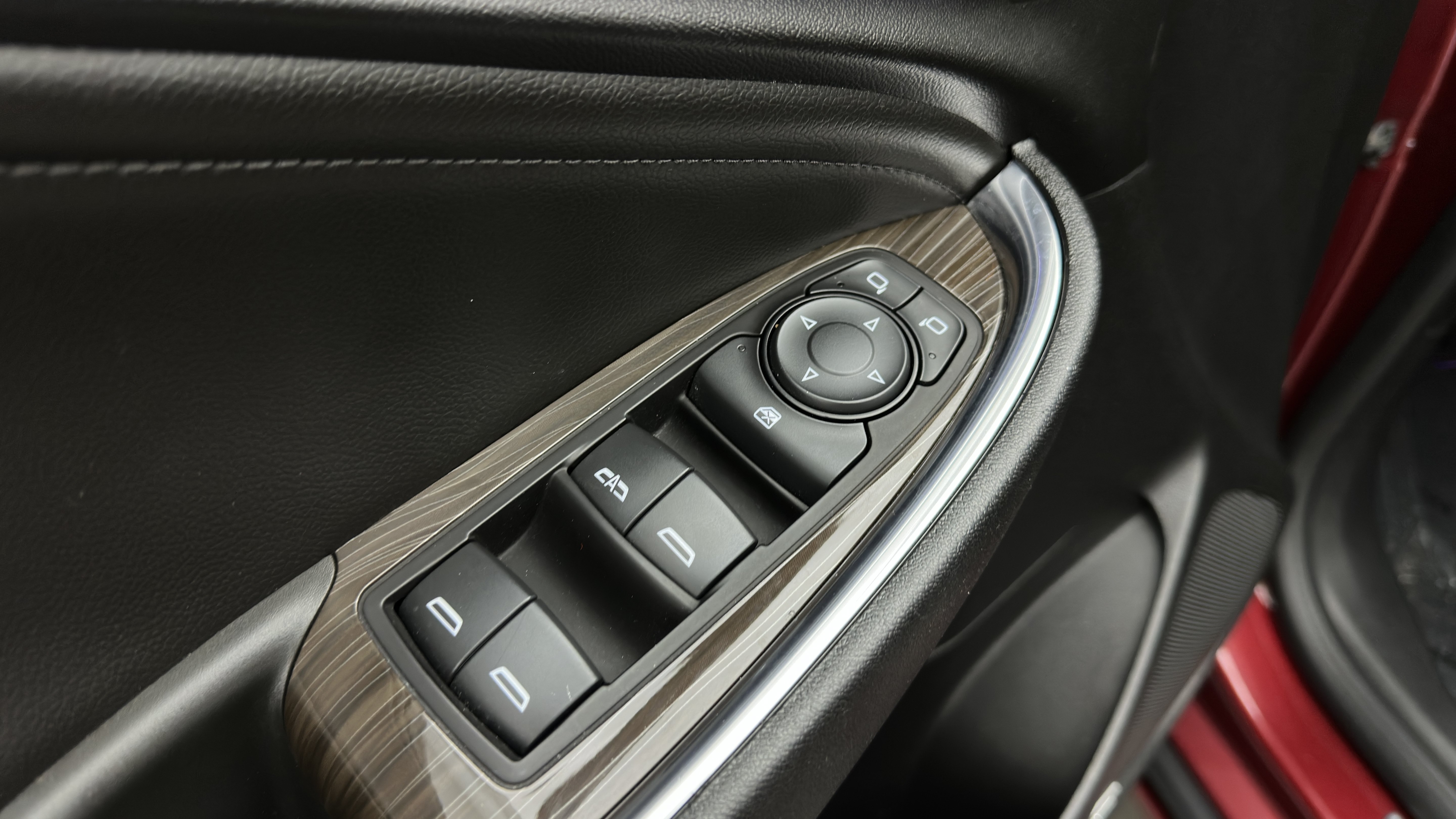 Used 2018 Chevrolet Malibu Premier w/ Premier Sun and Wheel Package FWD image 13