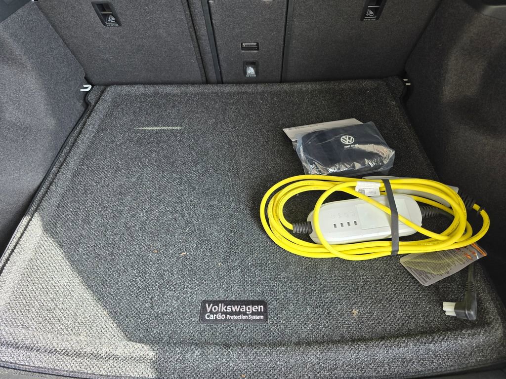 Used 2021 Volkswagen ID.4 Pro S w/ ID.4 Protection Package image 11