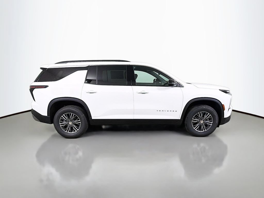 New 2026 Chevrolet Traverse LT w/ LPO, Floor Liner Package AWD/4WD image 4