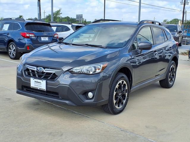 Used 2023 Subaru Crosstrek 2.0i Premium image 3