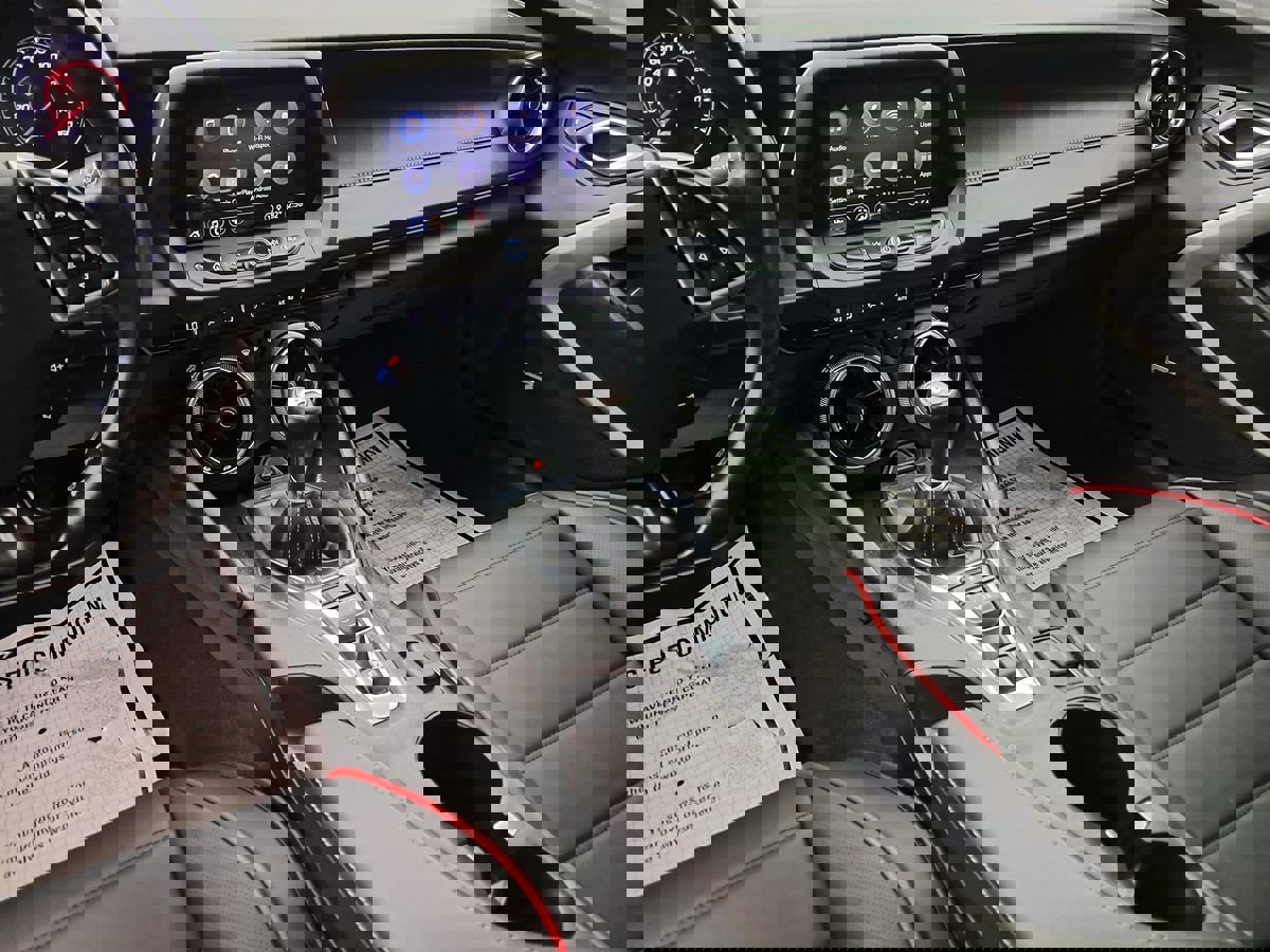 Used 2022 Chevrolet Camaro LT w/ RS Package image 17