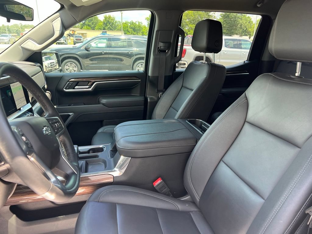 New 2025 Chevrolet Silverado 1500 RST AWD/4WD image 9