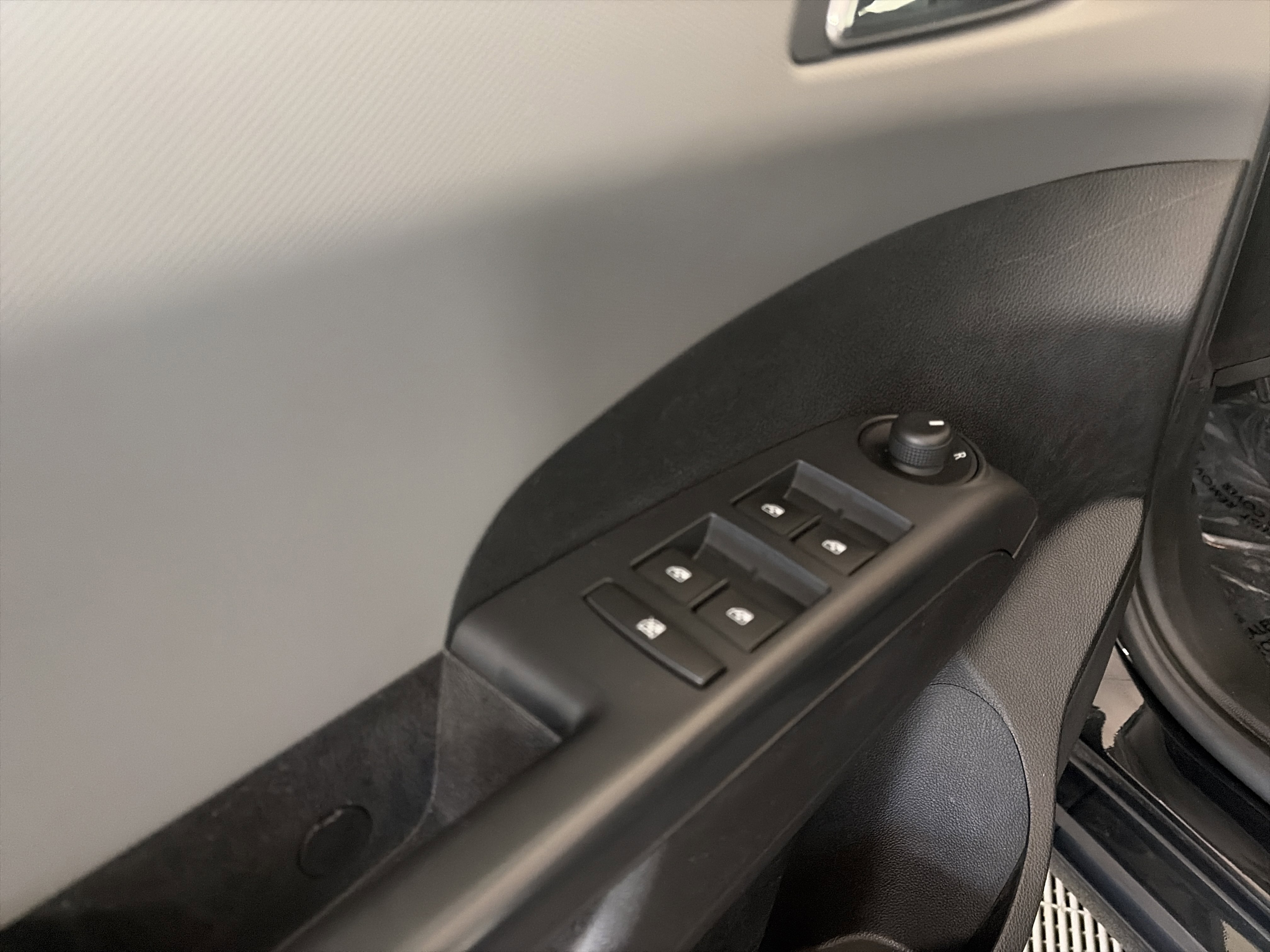 Used 2015 Chevrolet Sonic LT image 13