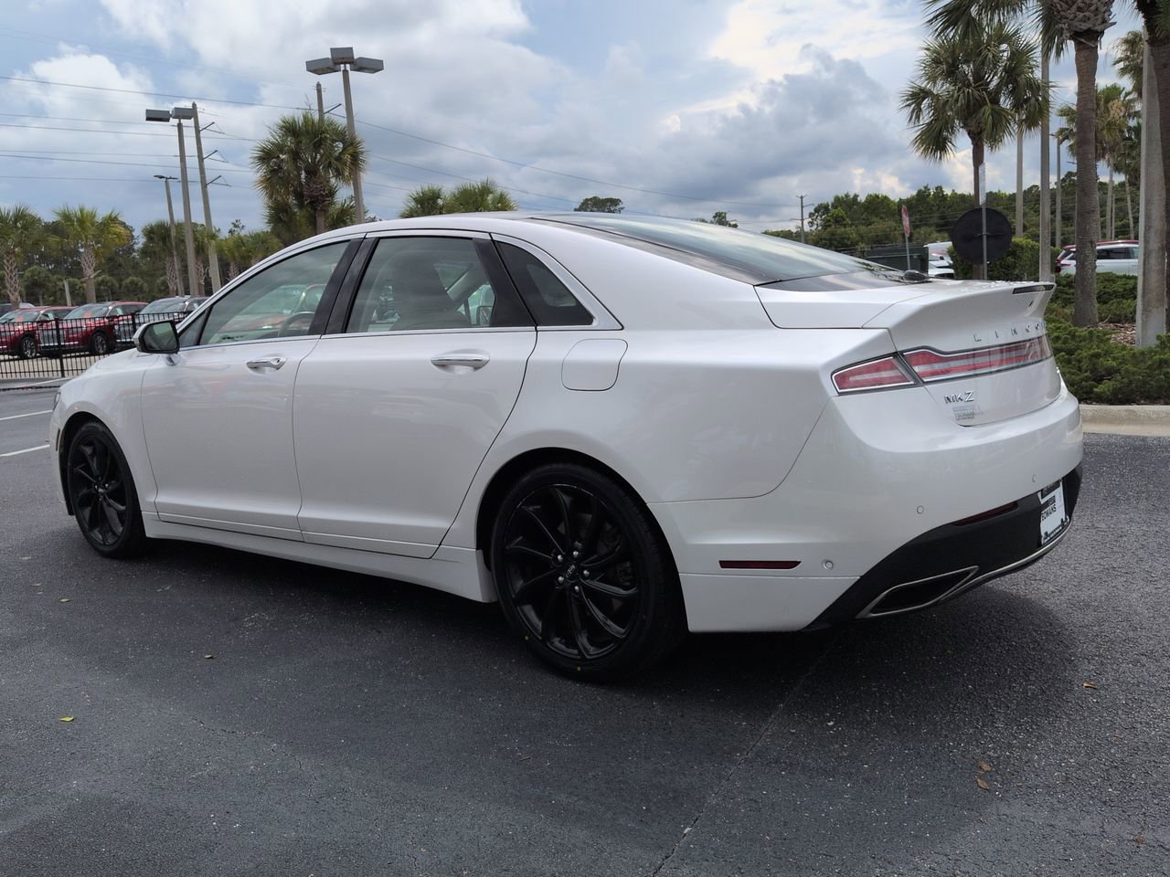Certified 2020 Lincoln MKZ Reserve w/ Monochromatic Package AWD/4WD image 6