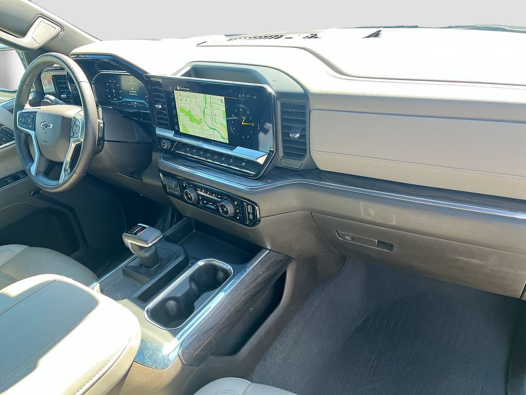 Used 2023 Chevrolet Silverado 1500 LTZ AWD/4WD image 29