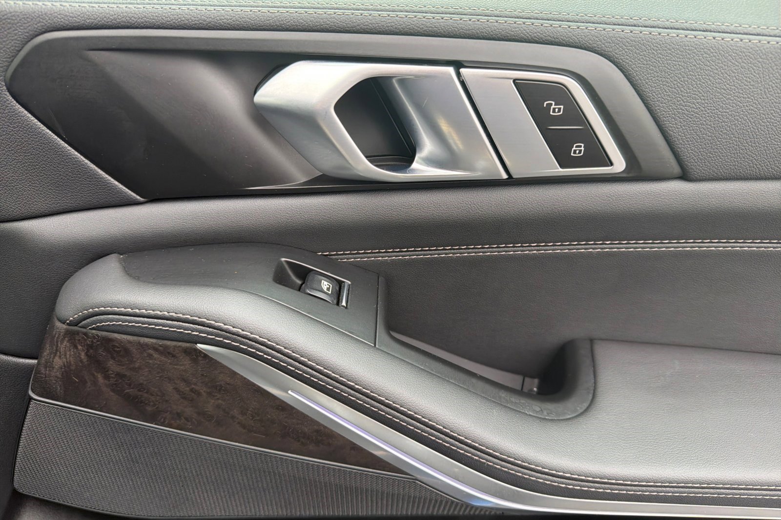 Certified 2023 BMW X5 xDrive45e image 21