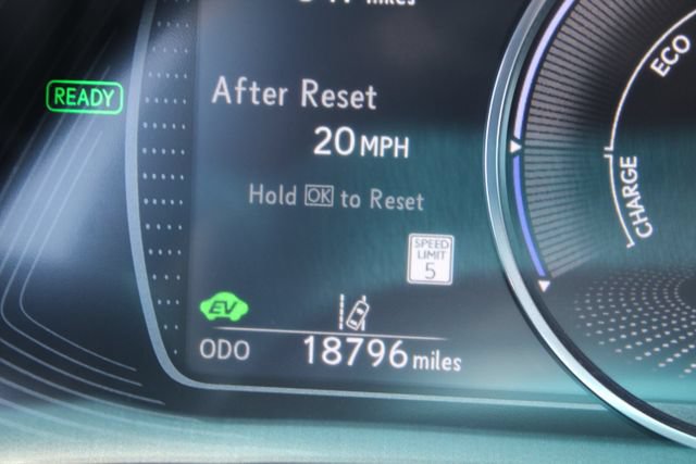 Used 2024 Lexus ES 300h w/ Accessory Package (Z1) FWD image 19