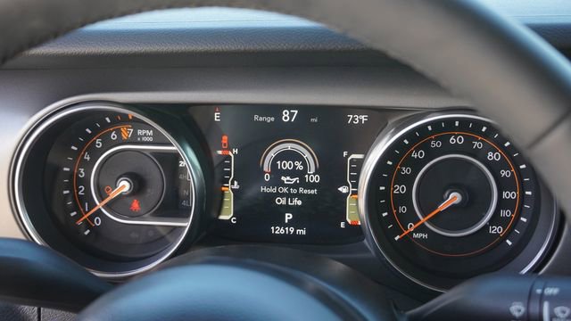 Used 2023 Jeep Gladiator Sport AWD/4WD image 30