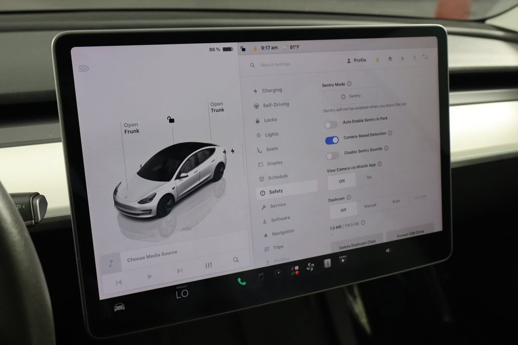 Used 2023 Tesla Model 3 Standard Range RWD image 32