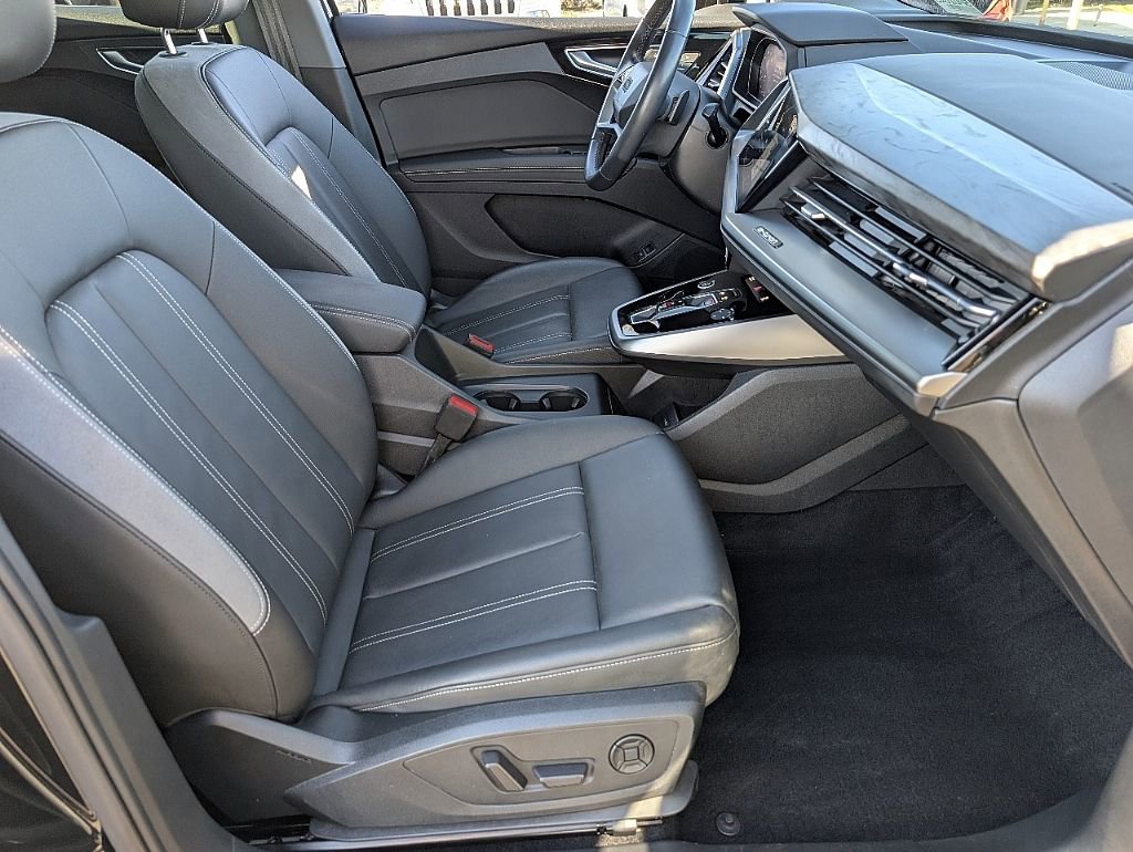 Used 2022 Audi Q4 e-tron Premium Plus image 17