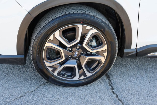 Used 2023 Subaru Ascent Touring image 7