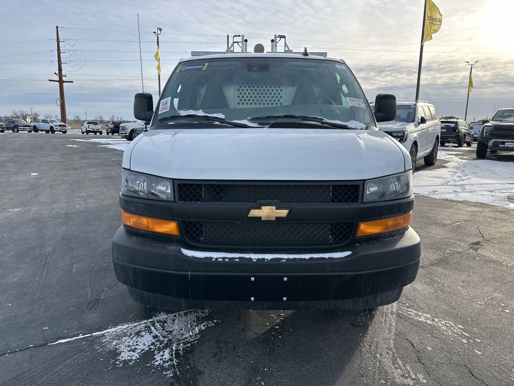Used 2025 Chevrolet Express 2500 Extended w/ Communications Package image 16
