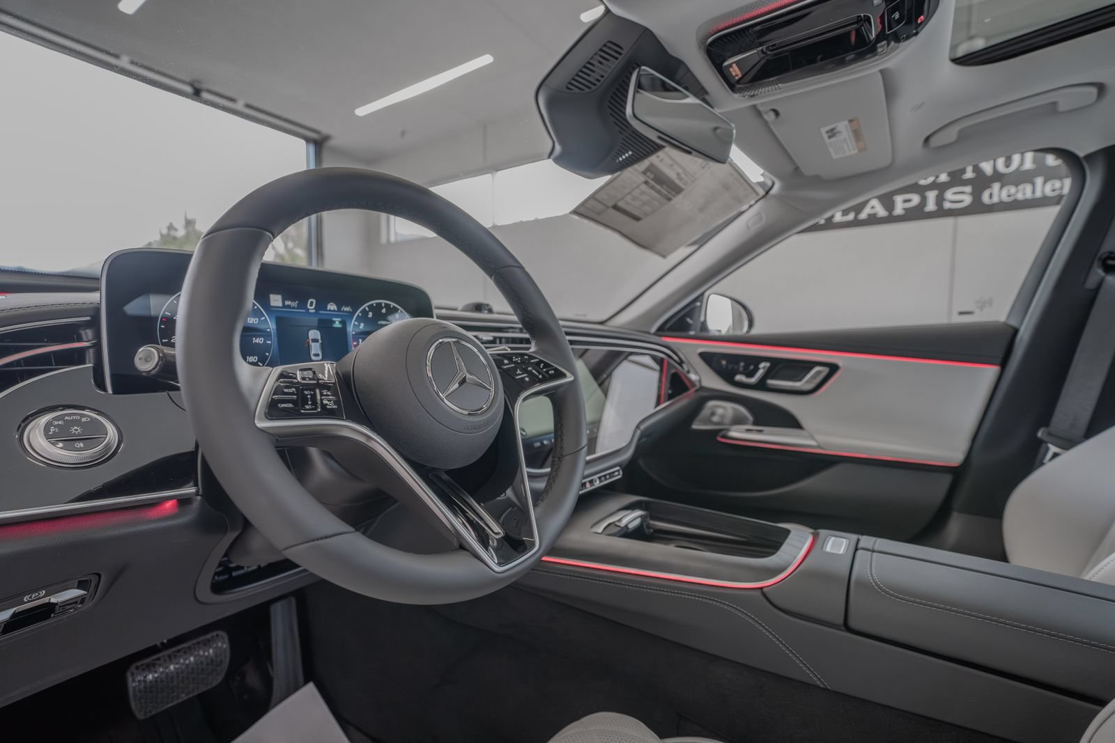 Used 2026 Mercedes-Benz E 350 4MATIC Sedan image 6
