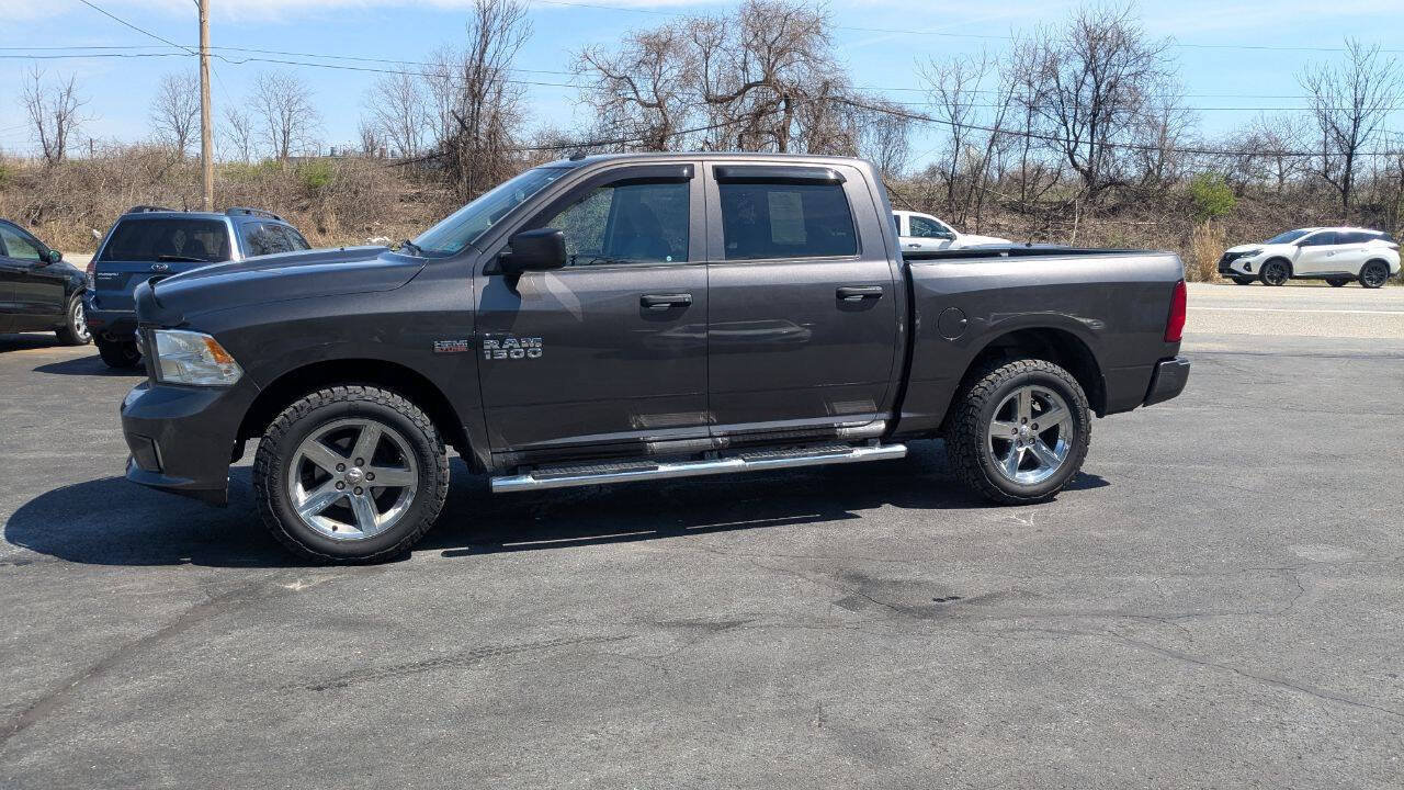 Used 2017 RAM 1500 Express AWD/4WD image 17