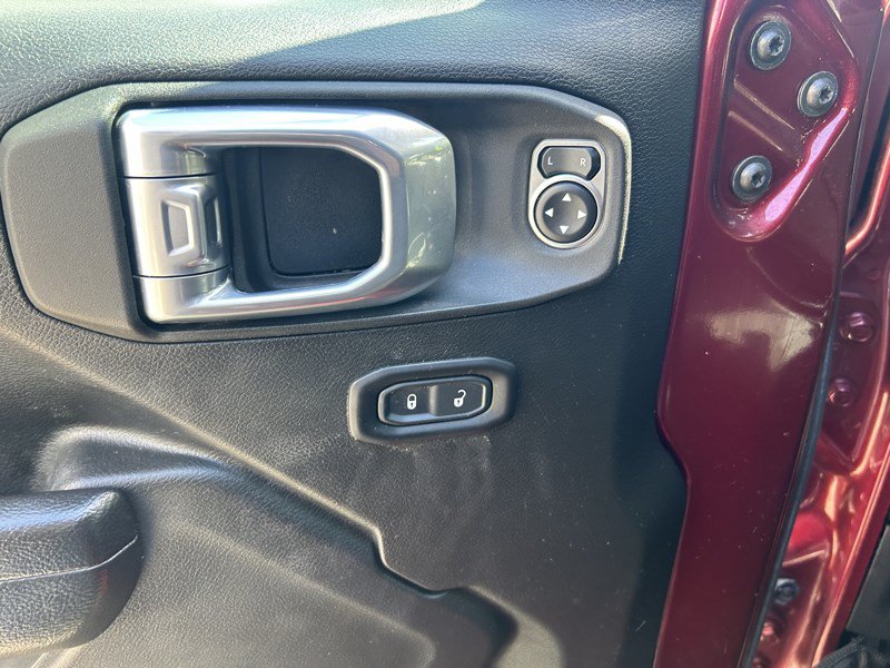 Used 2022 Jeep Wrangler Unlimited Sport AWD/4WD image 24