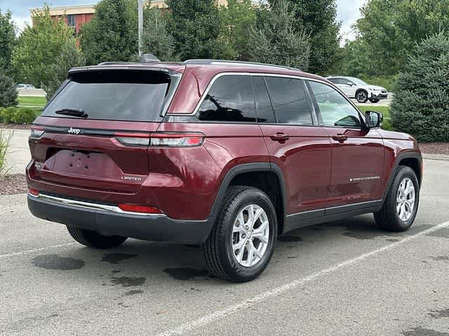 Used 2023 Jeep Grand Cherokee Limited AWD/4WD image 33