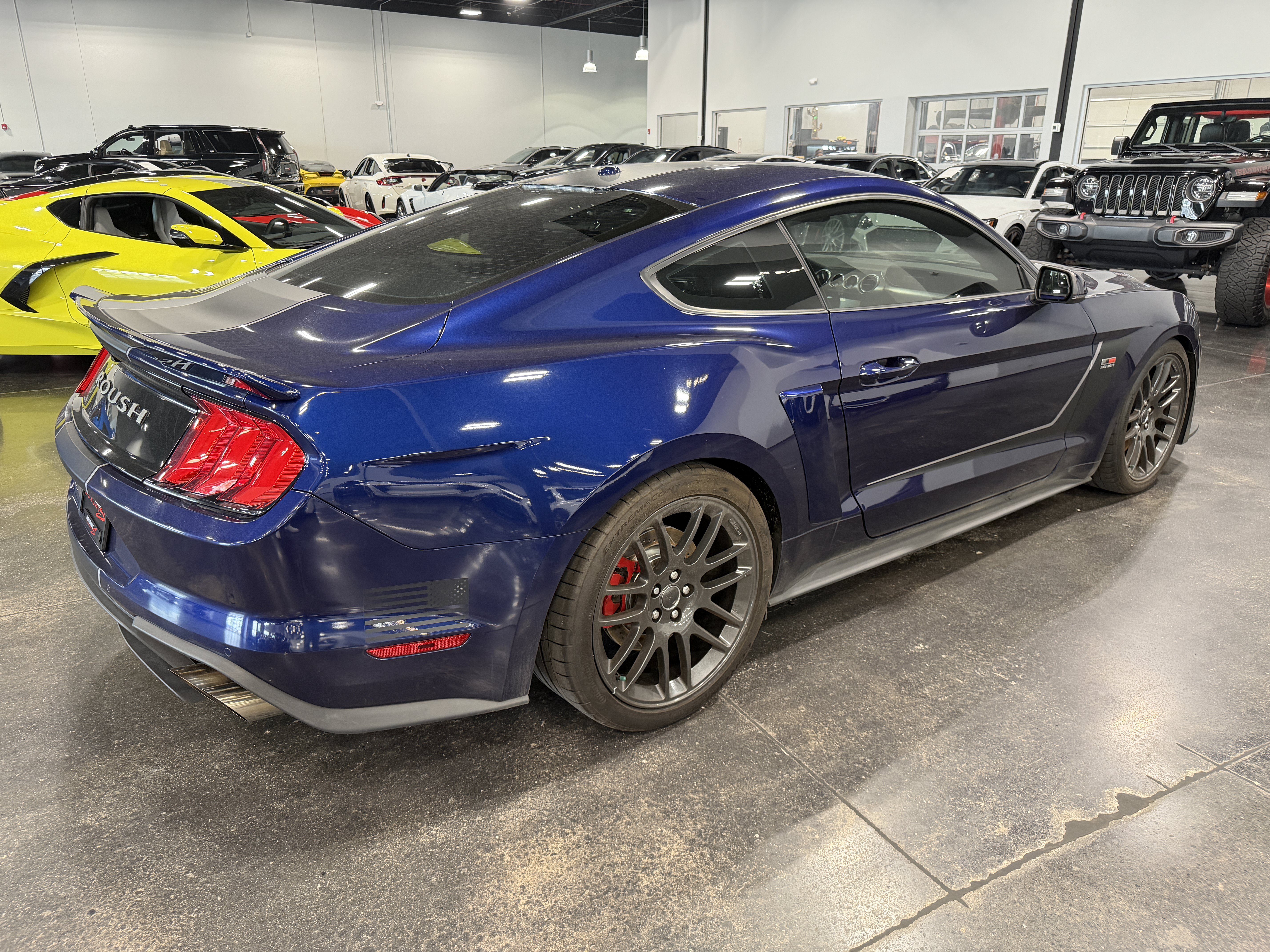 Used 2019 Ford Mustang GT Premium w/ GT Performance Package RWD image 7