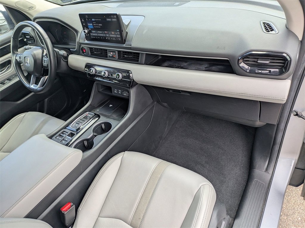 Used 2024 Honda Pilot Touring image 28