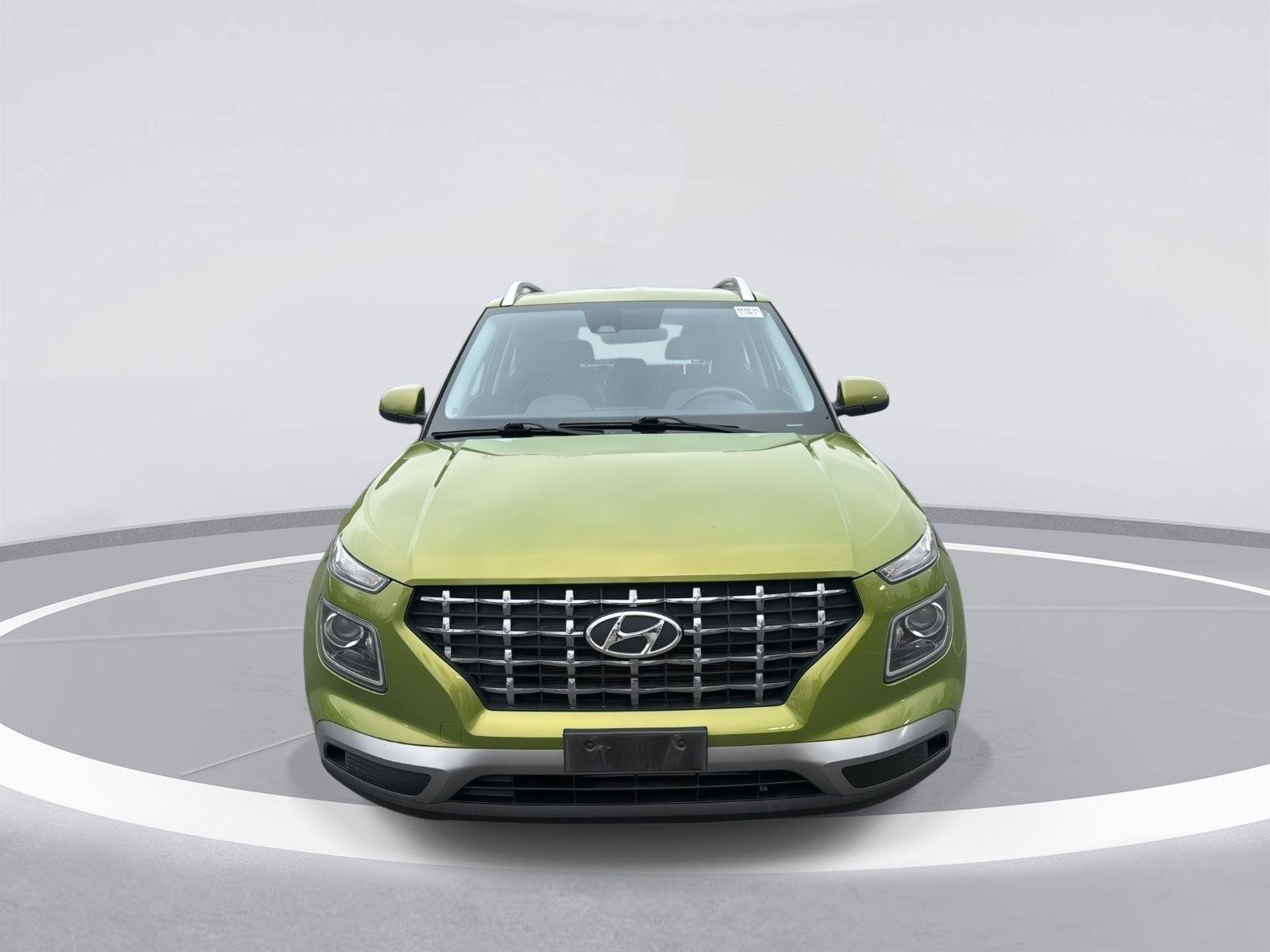 Used 2023 Hyundai Venue SEL w/ Cargo Package image 4