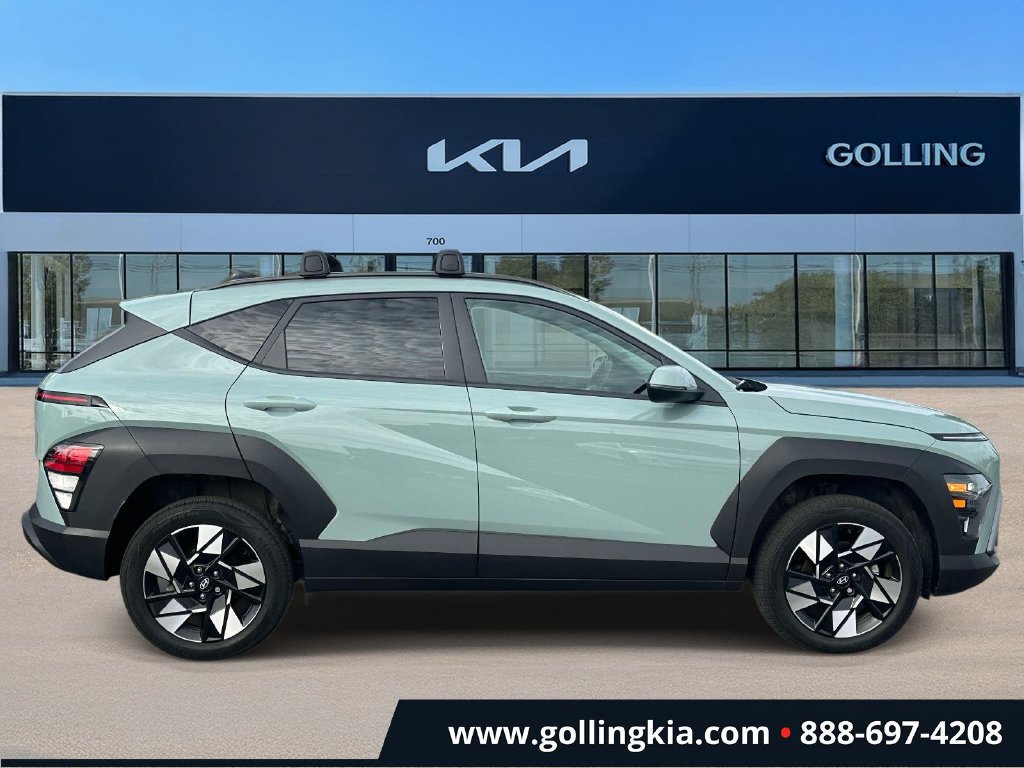 Used 2025 Hyundai Kona SEL AWD/4WD image 2