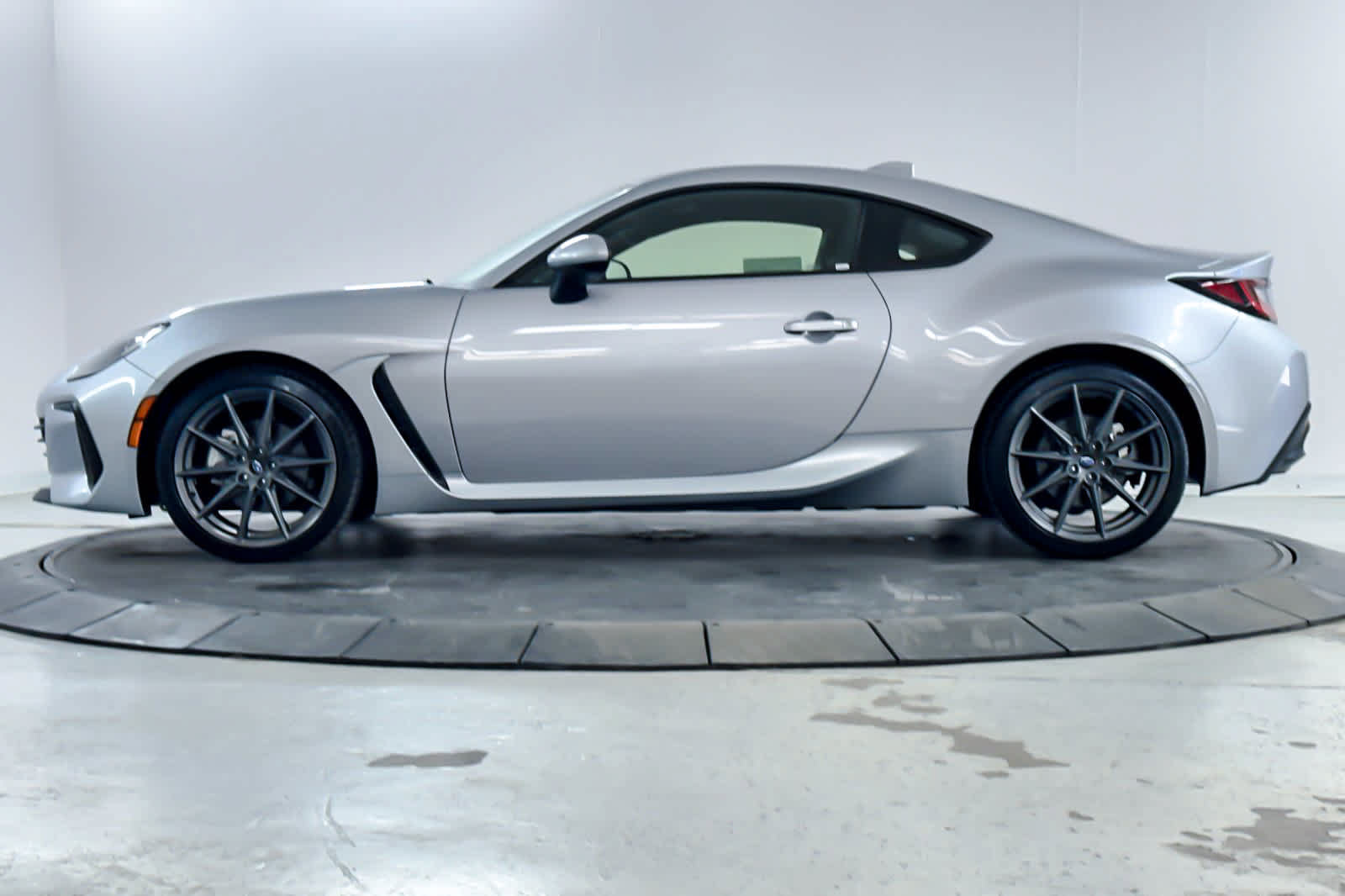 Used 2023 Subaru BRZ Limited RWD image 3