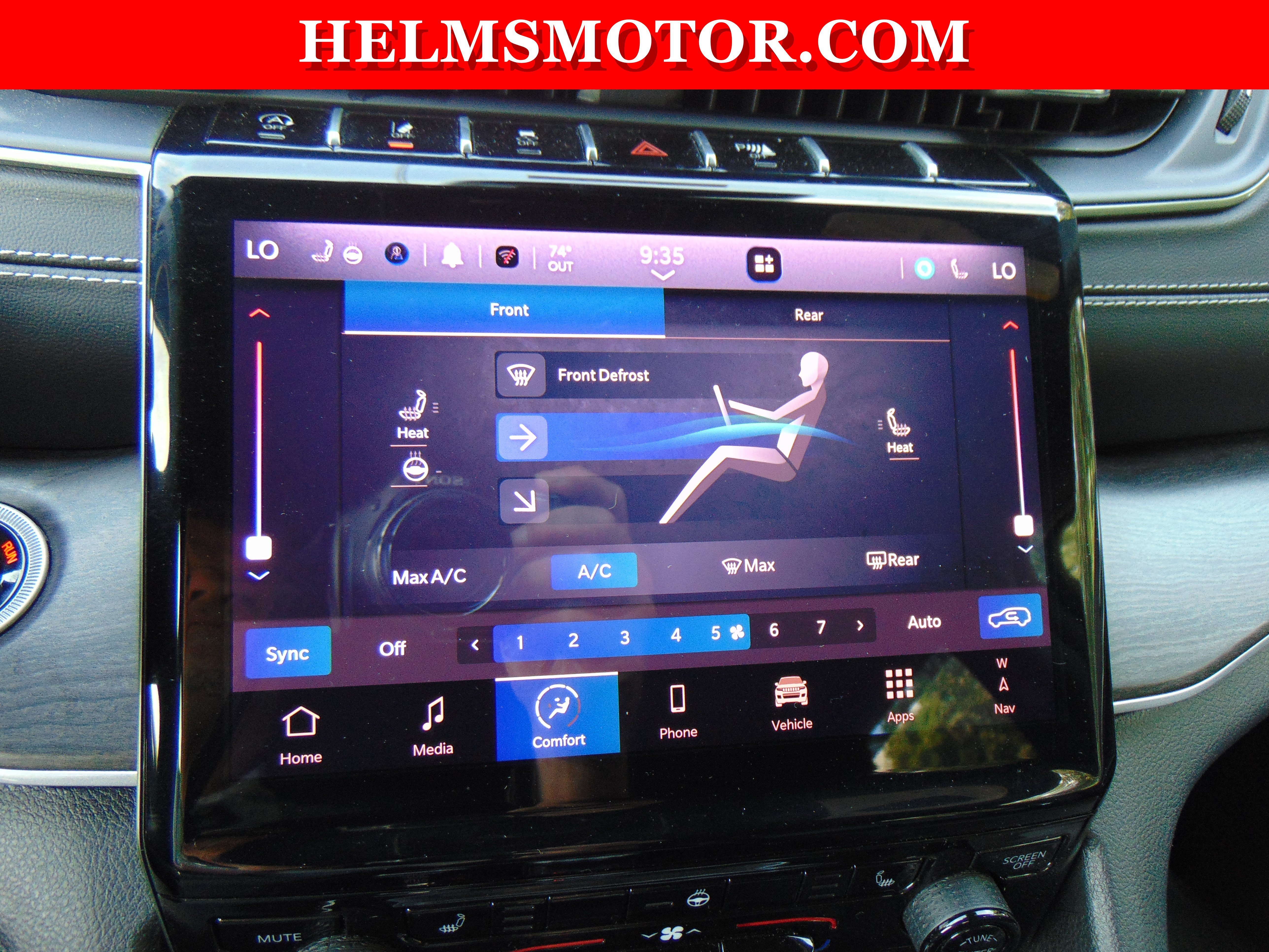 Used 2024 Jeep Grand Cherokee L Limited w/ Black Appearance Package AWD/4WD image 22
