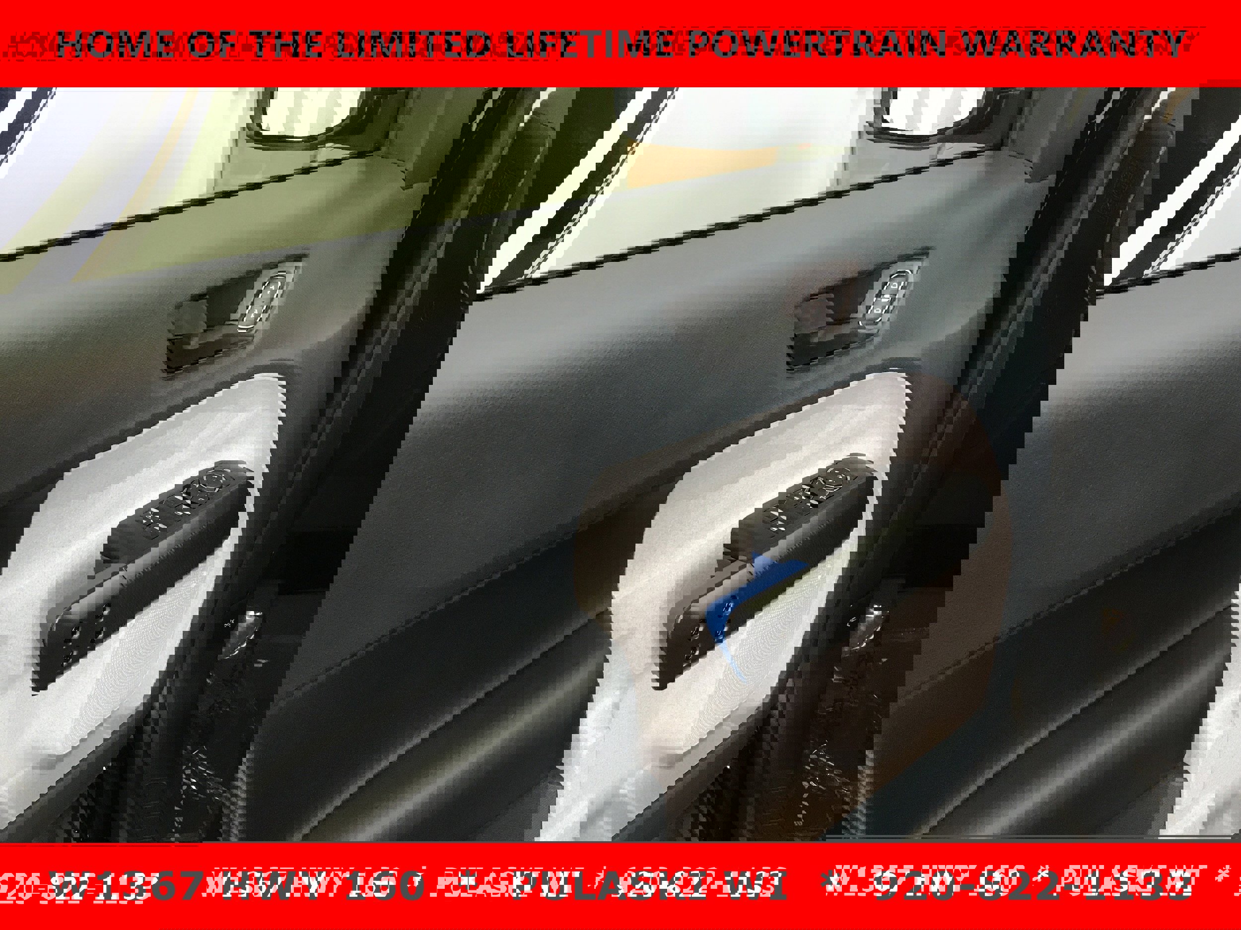 New 2025 Ford Maverick XLT w/ XLT Luxury Package image 9