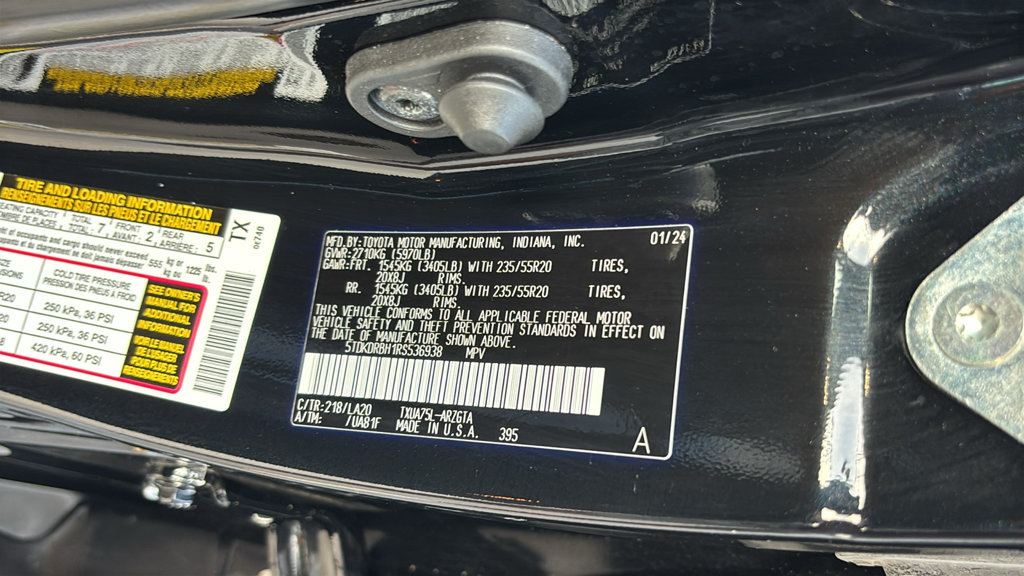 Used 2024 Toyota Highlander Platinum AWD/4WD image 37