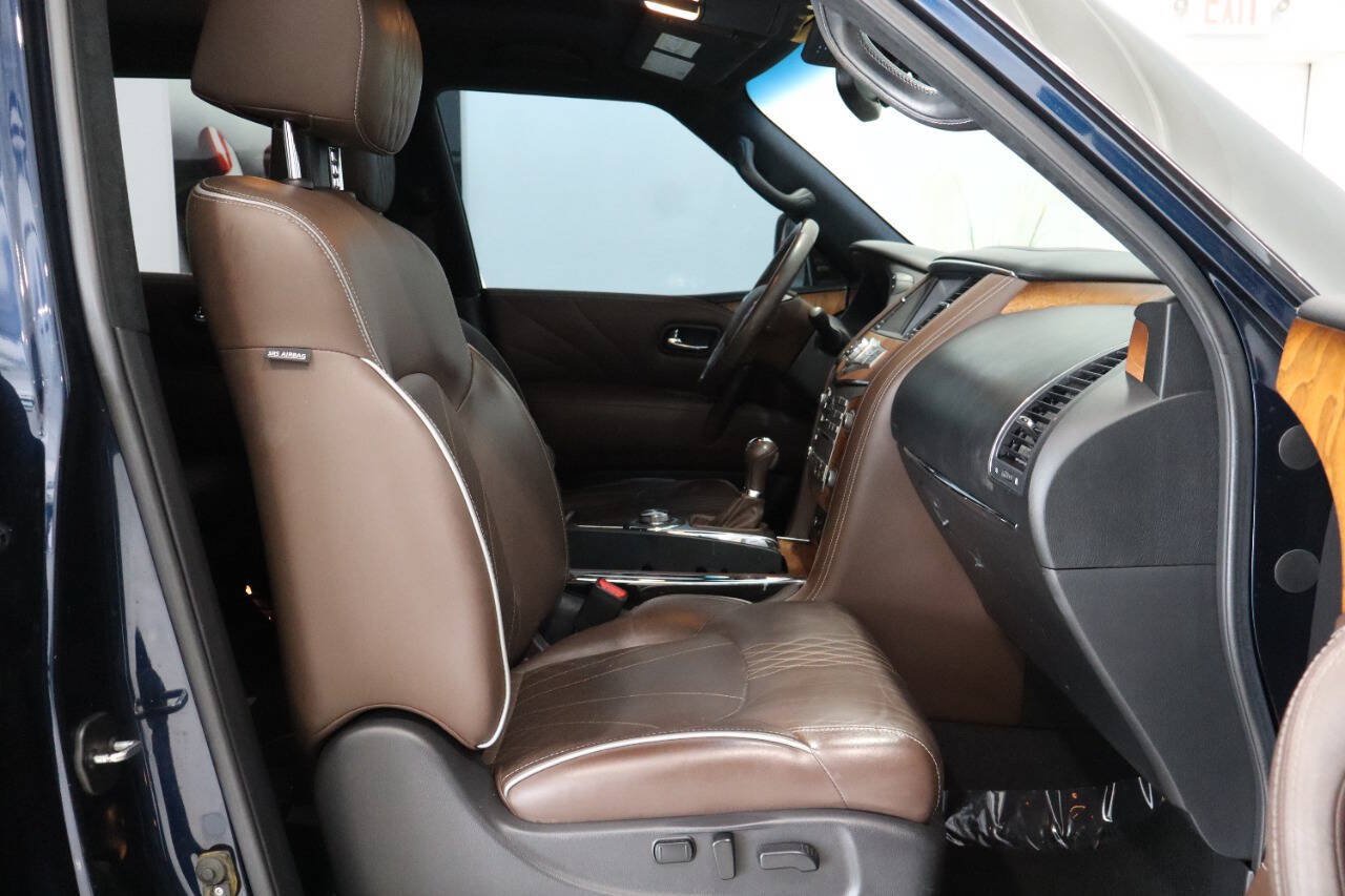Used 2017 INFINITI QX80 Limited AWD/4WD image 11