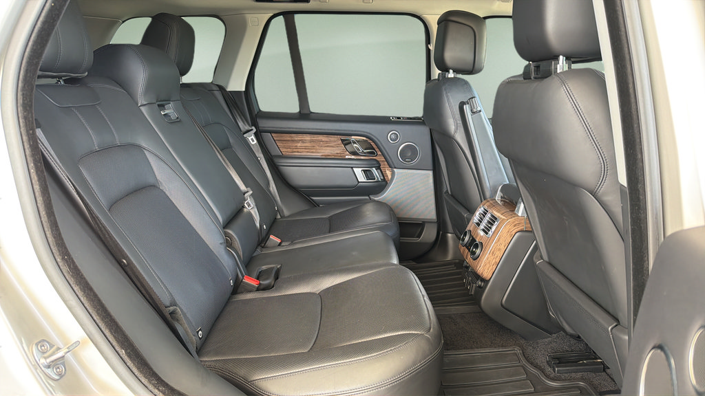 Used 2019 Land Rover Range Rover Supercharged AWD/4WD image 20