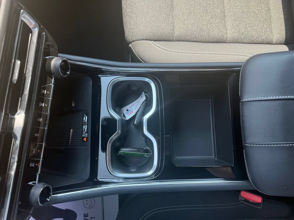 New 2026 Chevrolet Traverse LT w/ Midnight/Sport Edition FWD image 40